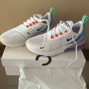 Women’s Nike Air Max 270